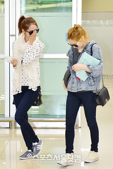 [PIC][22-04-2013]SNSD trở về Hàn Quốc vào trưa nay 175A594E5174DD9D1400E7